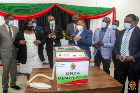 PS Ministry of Higher Education, Deputy Vice Chancellor, UNZA management and stakeholders viewing the ventilator during the launch